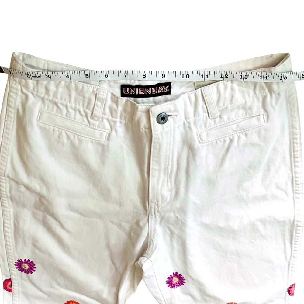 Rare Vintage White Flare Flower Print Jeans - Picture 7 of 9